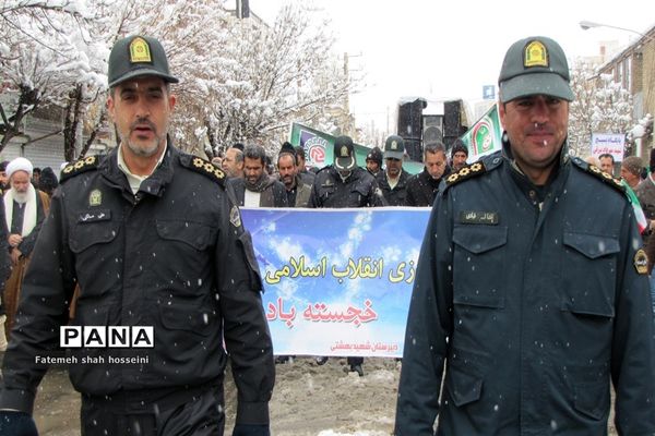 حضور پر شور مردم شهرستان فیروزکوه در راهپیمایی 22 بهمن