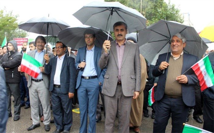 حضور مدیر کل آموزش و پرورش استان بوشهر در راهپیمایی 22 بهمن