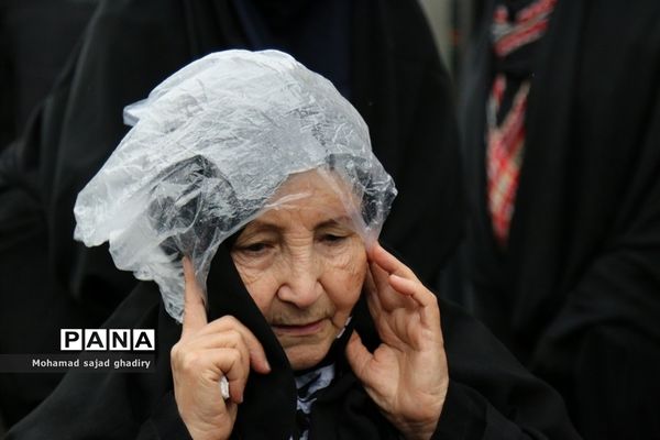 غرفه سازمان دانش‌آموزی شهر تهران در راهپیمایی 22 بهمن ماه تهران