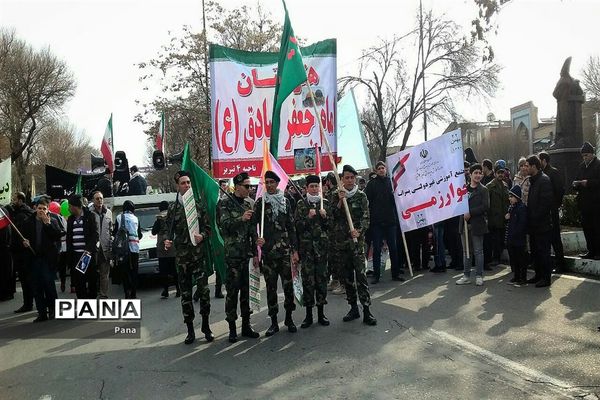 راهپیمایی 22 بهمن ماه در تبریز-2