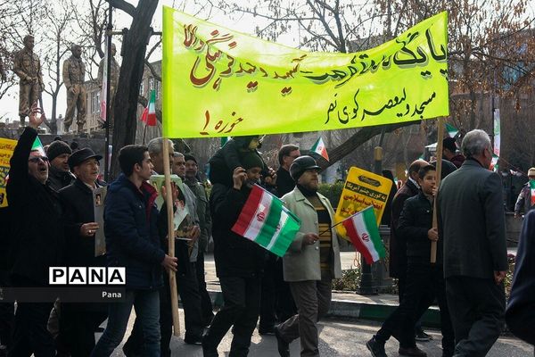 راهپیمایی 22 بهمن ماه در تبریز-2