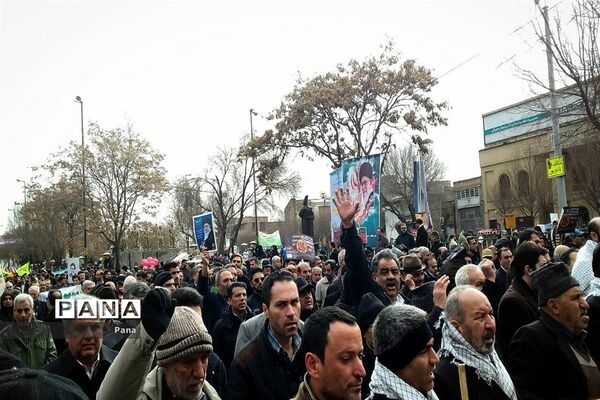 راهپیمایی 22 بهمن ماه در تبریز-2