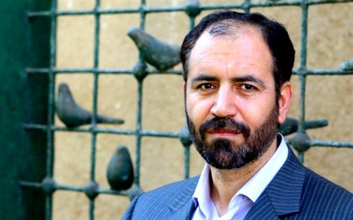 مومنی شریف: حوزه هنری باشگاه فعالان فرهنگی هنر انقلاب است