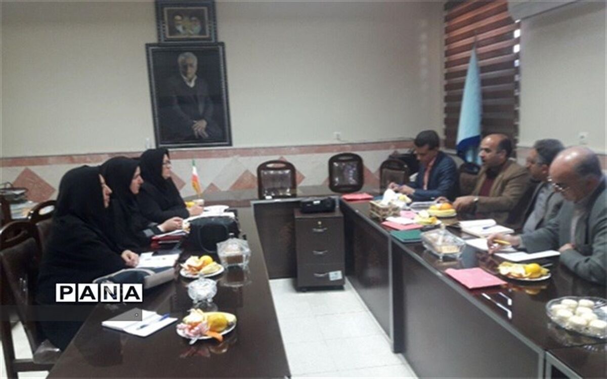 برگزاری نشست مدیران مدارس متوسطه دوره اول سمپاد استان یزد