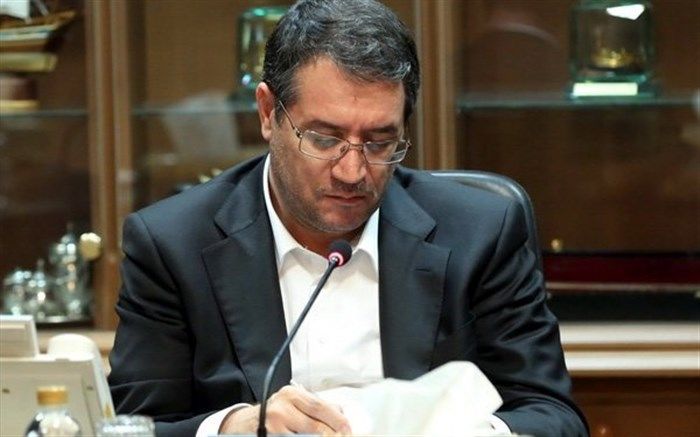 وزیر صنعت، معدن و تجارت: فروشگاه‌های زنجیره‌ای مکان‌های مناسبی برای توزیع کالا هستند