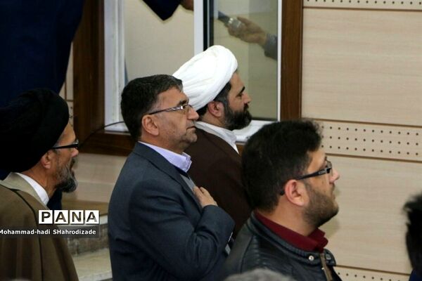 تجلیل از آموزش و پرورش خراسان رضوی به عنوان دستگاه برتر در حوزه توسعه و ترویج فرهنگ نماز در سال 96