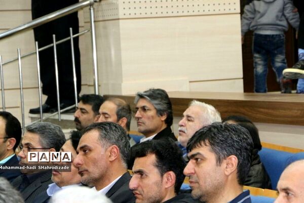 تجلیل از آموزش و پرورش خراسان رضوی به عنوان دستگاه برتر در حوزه توسعه و ترویج فرهنگ نماز در سال 96