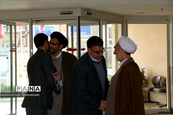 تجلیل از آموزش و پرورش خراسان رضوی به عنوان دستگاه برتر در حوزه توسعه و ترویج فرهنگ نماز در سال 96