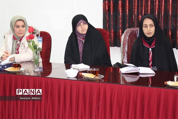 نشست مجمع مربیان و اعضای سازمان دانش‌آموزی مازندران