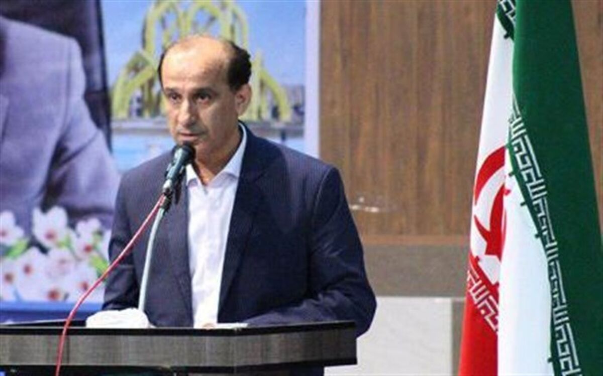 کلنگ آغاز طرح انتقال آب خلیج فارس به لامرد به زمین زده می شود
