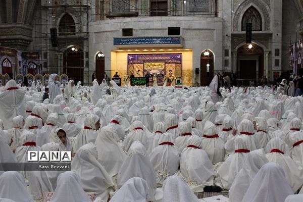 جشن طوبائیان از فرش تا عرش در حرم امام راحل