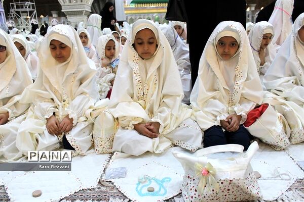 جشن طوبائیان از فرش تا عرش در حرم امام راحل