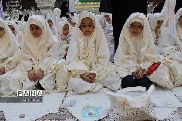 جشن طوبائیان از فرش تا عرش در حرم امام راحل