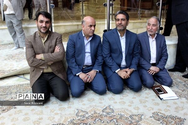 جشن طوبائیان از فرش تا عرش در حرم امام راحل