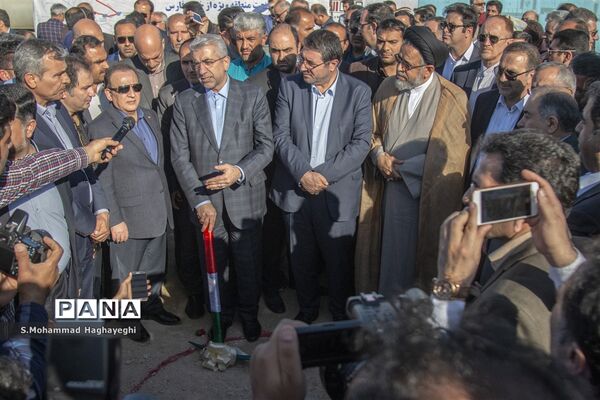 آغاز عملیات انتقال آب خلیج فارس به لامرد