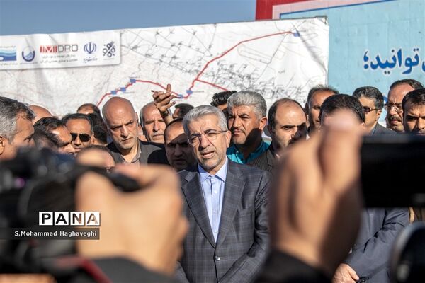 آغاز عملیات انتقال آب خلیج فارس به لامرد
