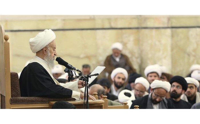 آیت الله مکارم شیرازی: تشریفات را کم کنید و به داد محرومان برسید