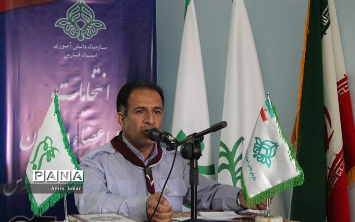 معاون فعالیت‌های دانش‌آموزی سازمان دانش‌آموزی فارس : مجامع، اتاق فکر سازمان دانش‌آموزی است