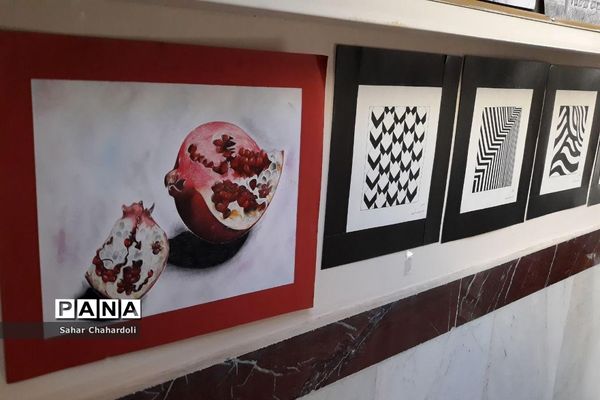 برگزاری نمایشگاه هنرهای تجسمی و گرافیک در هنرستان تهذیب همدان