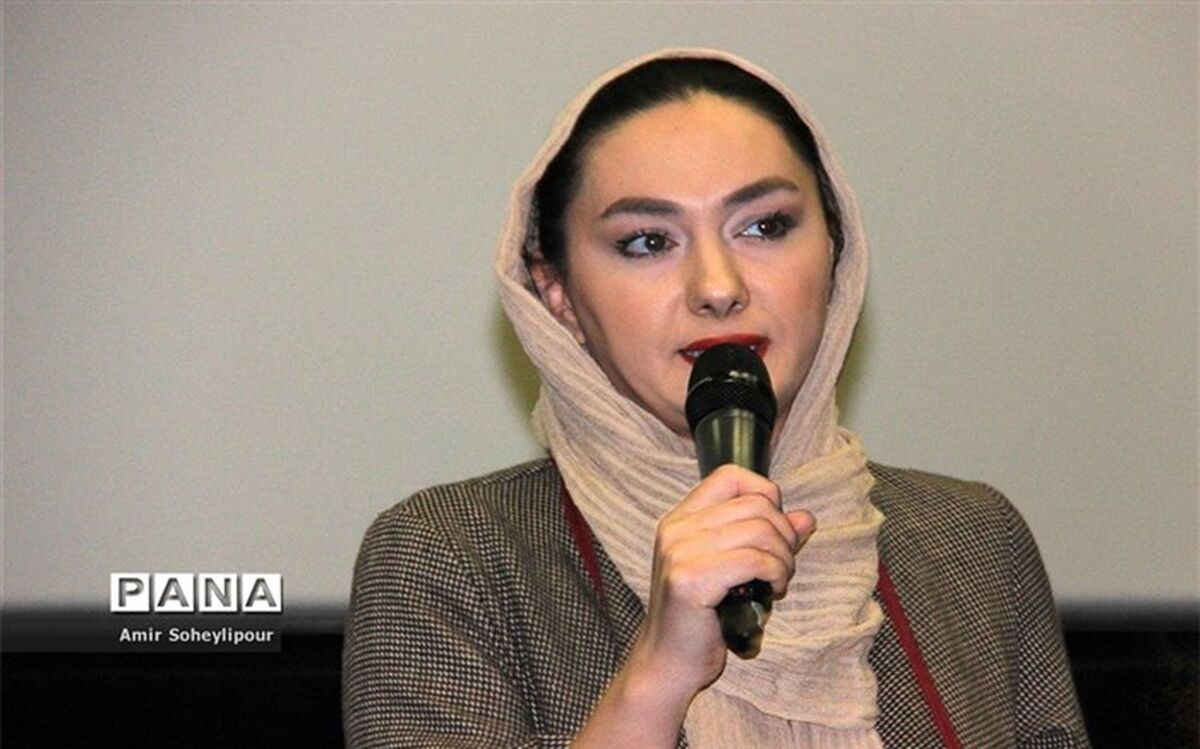 تصویر/ هانیه توسلی در جزیره هرمز