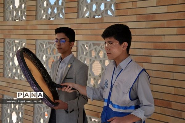 برگزاری مسابقه چالش جاذبه در دبیرستان شهید ذوالفقاری میبد