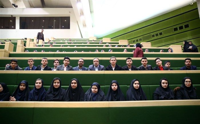 بازدید روسای شورای دانش آموزی شهرقدس از مجلس شورای اسلامی