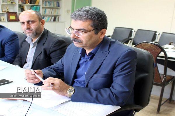 جلسه ستاد گرامیداشت هفته تربیت اسلامی آموزش و پرورش استان بوشهر