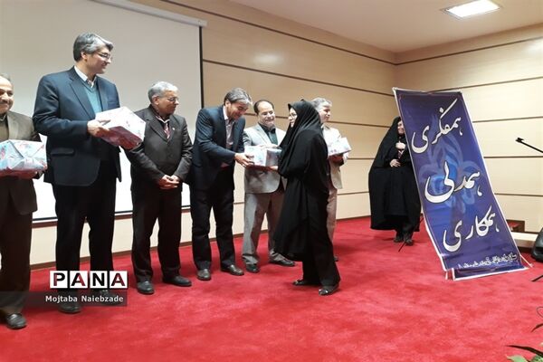 همایش پیشتازان در آموزشگاه تمام تشکیلاتی شهید عین آبادی شهرستان فیروزه
