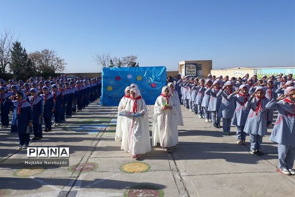 همایش پیشتازان در آموزشگاه تمام تشکیلاتی شهید عین آبادی شهرستان فیروزه