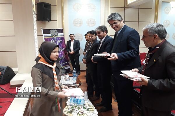 همایش پیشتازان در آموزشگاه تمام تشکیلاتی شهید عین آبادی شهرستان فیروزه