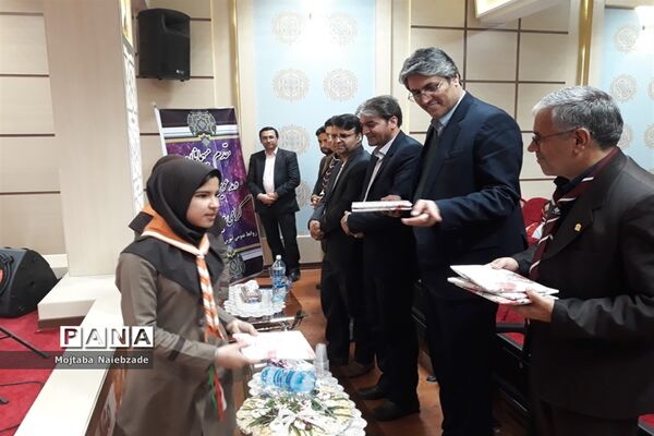 همایش پیشتازان در آموزشگاه تمام تشکیلاتی شهید عین آبادی شهرستان فیروزه