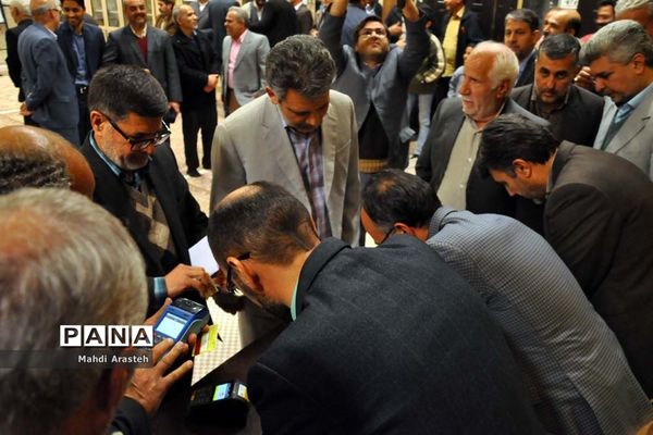 پنجمین جشن گلباران نرگس در شهرستان بیرجند