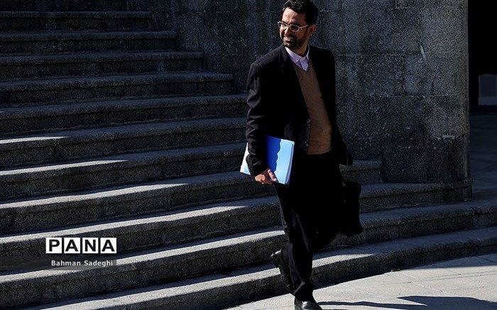 پاسخ روحانی به طرح شکایت از آذری جهرمی