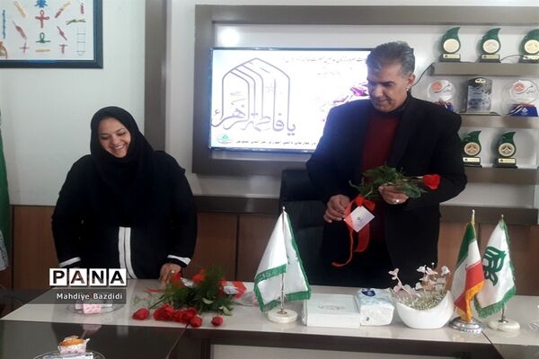 مراسم تجلیل از بانوان شاغل درسازمان دانش آموزی خراسان جنوبی