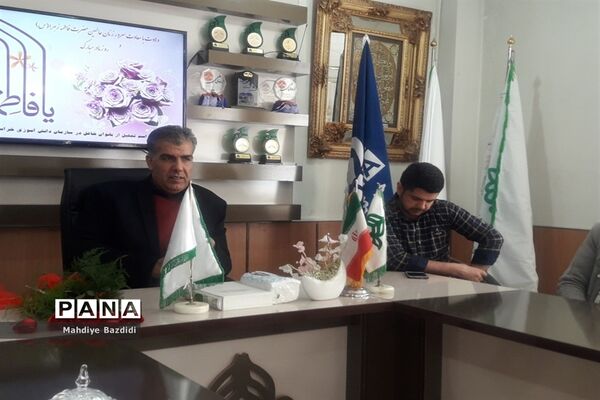 مراسم تجلیل از بانوان شاغل درسازمان دانش آموزی خراسان جنوبی