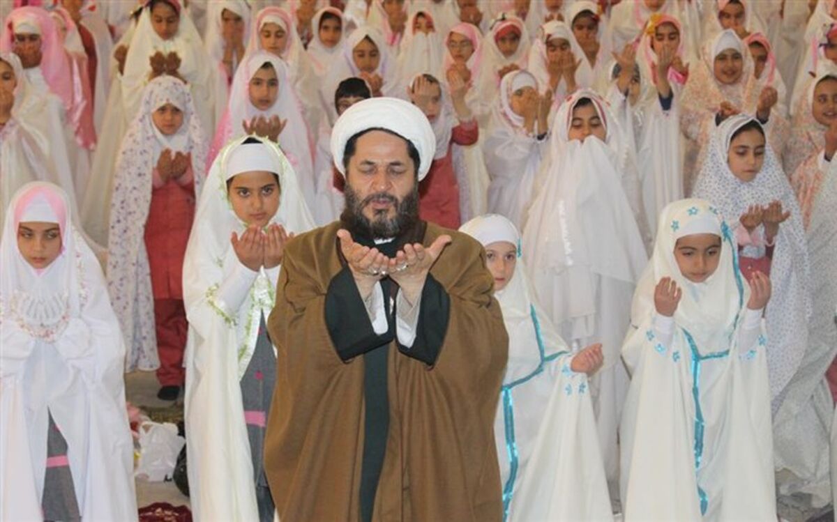 جشن تکلیف 1700 دانش آموز پیشتاز دختر آموزش وپرورش شهرستان بویراحمد برگزار شد