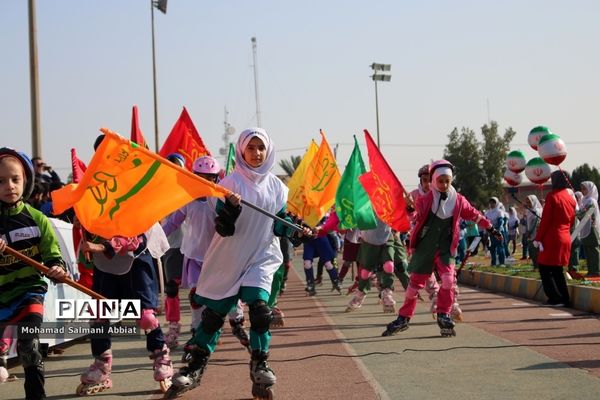همایش دانش آموزی ۳۰۰۰نفری همیاران ورزش در ناحیه یک اهواز