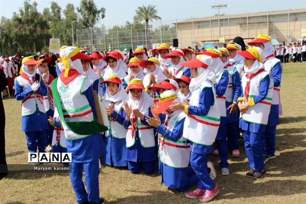 همایش تشکیلاتی یاوران انقلاب در بوشهر-1