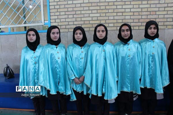 مانور دانش‌آموزی یاوران انقلاب درشهرستان بهارستان