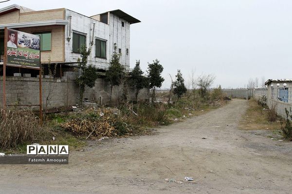 آرزوی کودکان از زمین خاکی تا چمن مصنوعی