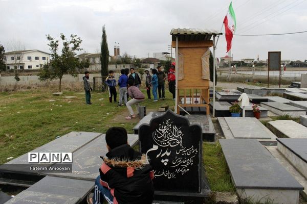 آرزوی کودکان از زمین خاکی تا چمن مصنوعی