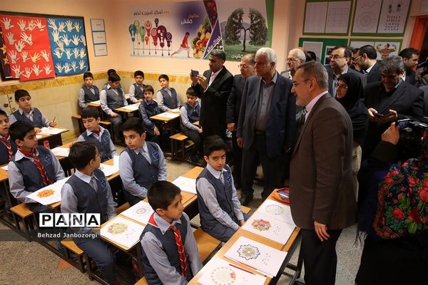 بازدید وزیر آموزش و پرورش از برنامه ویژه مدارس استان البرز
