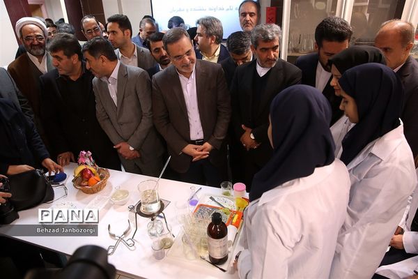 بازدید وزیر آموزش و پرورش از برنامه ویژه مدارس استان البرز