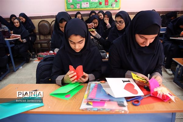 بازدید وزیر آموزش و پرورش از برنامه ویژه مدارس استان البرز