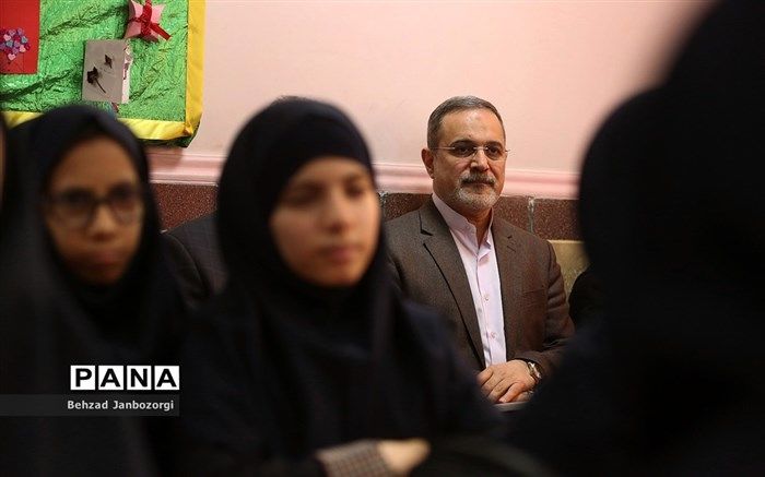 بطحایی: نیکمت‌های سخت و تنگ باید جای خود را به میدان‌های وسیع پرورشی دهند