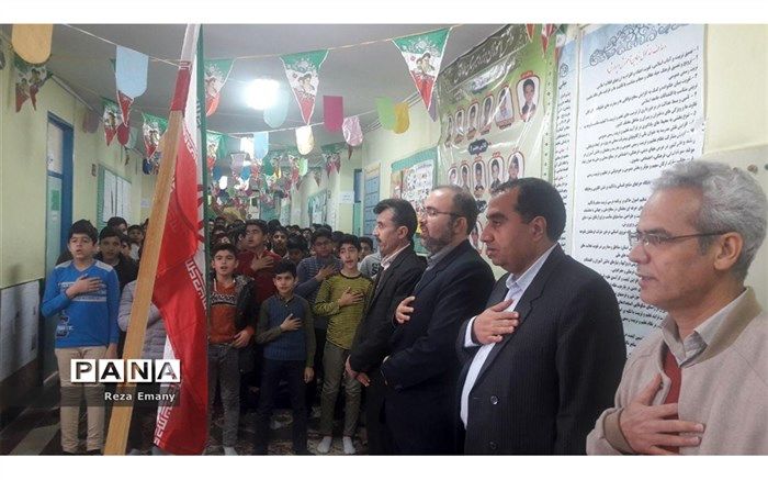 8 اسفند سالروز برآمدن نهال ارزشمند و مقدس امور تربیتی،