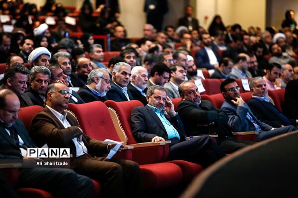 استقبال فرهنگیان از همایش گرامیداشت هفته تربیت اسلامی