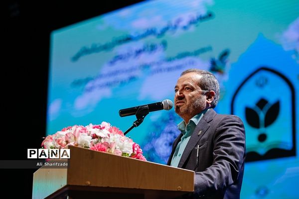 استقبال فرهنگیان از همایش گرامیداشت هفته تربیت اسلامی