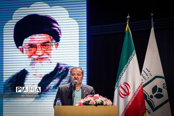 استقبال فرهنگیان از همایش گرامیداشت هفته تربیت اسلامی