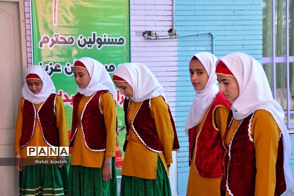 افتتاح نمایشگاه توانمندی‌های بانوان فرهیخته استان خراسان جنوبی